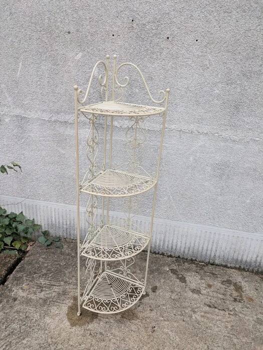 Wrought iron corner unit
