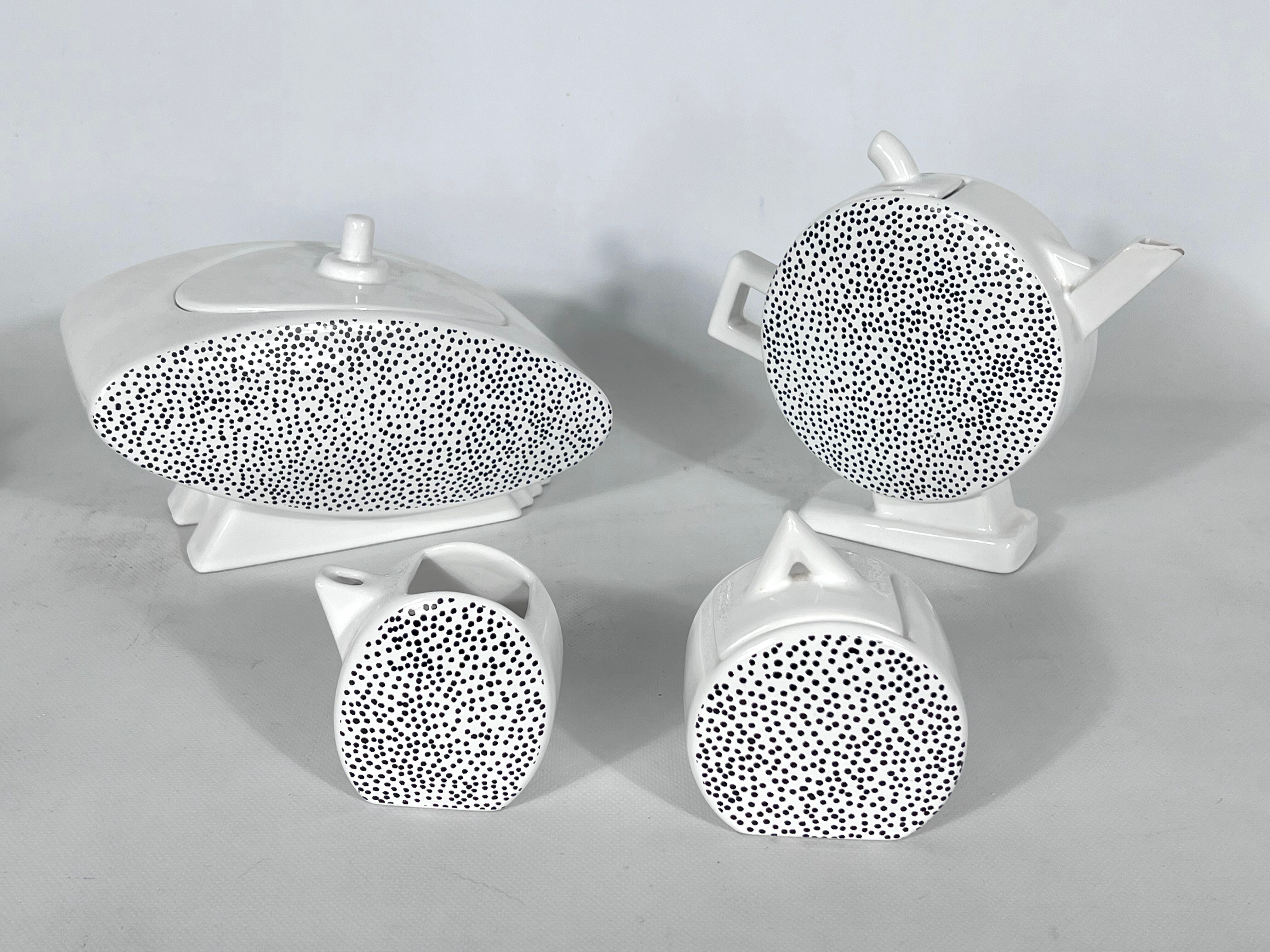 Ceramic tea set by Mas in the Memphis Milano style, 1980s, Set of 7