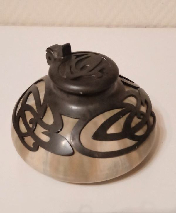 Inkwell old ceramic tin