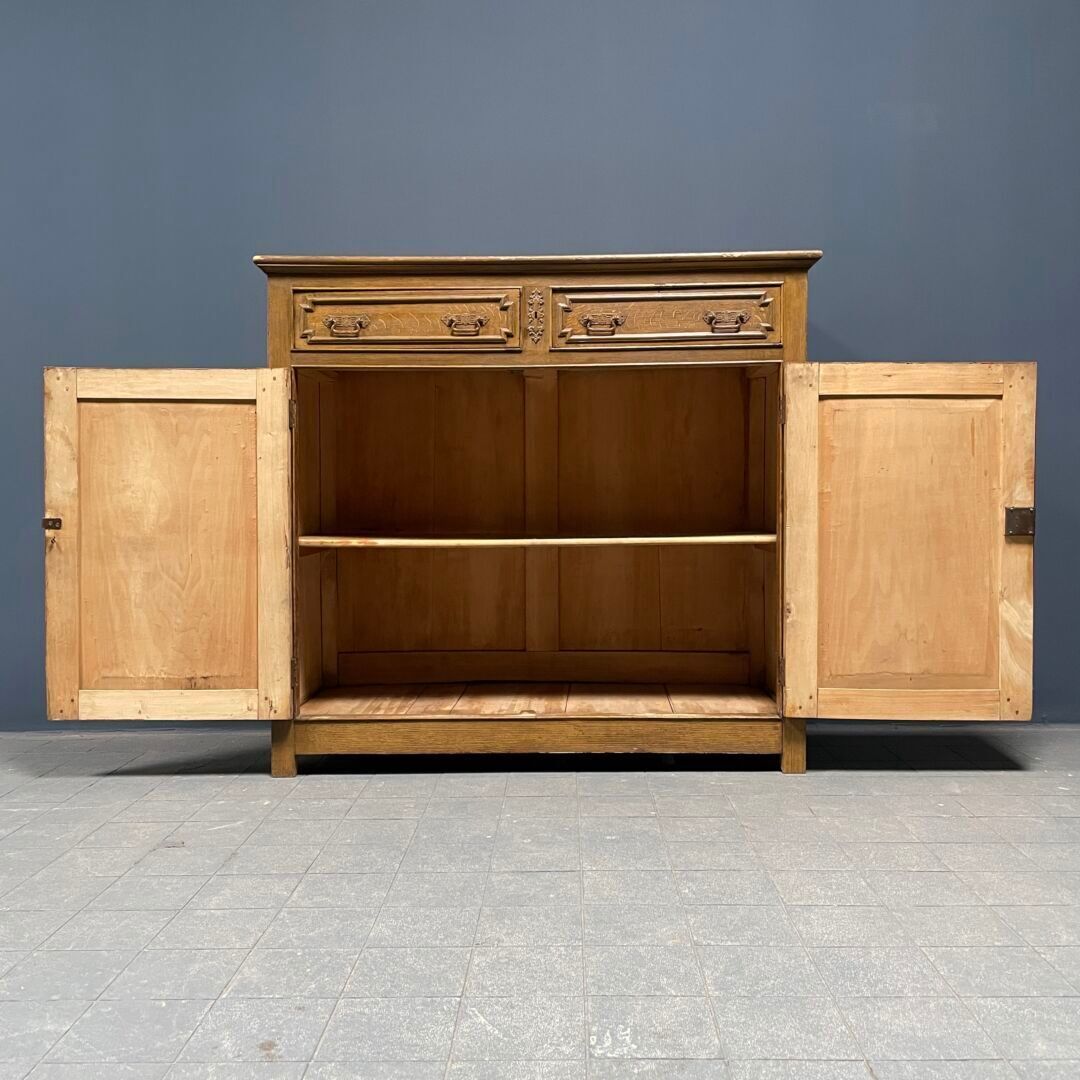 Armoire française peinte
