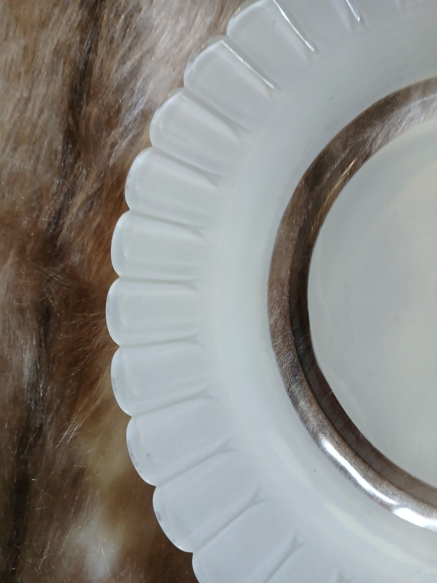 12 vintage Duralex dessert plates