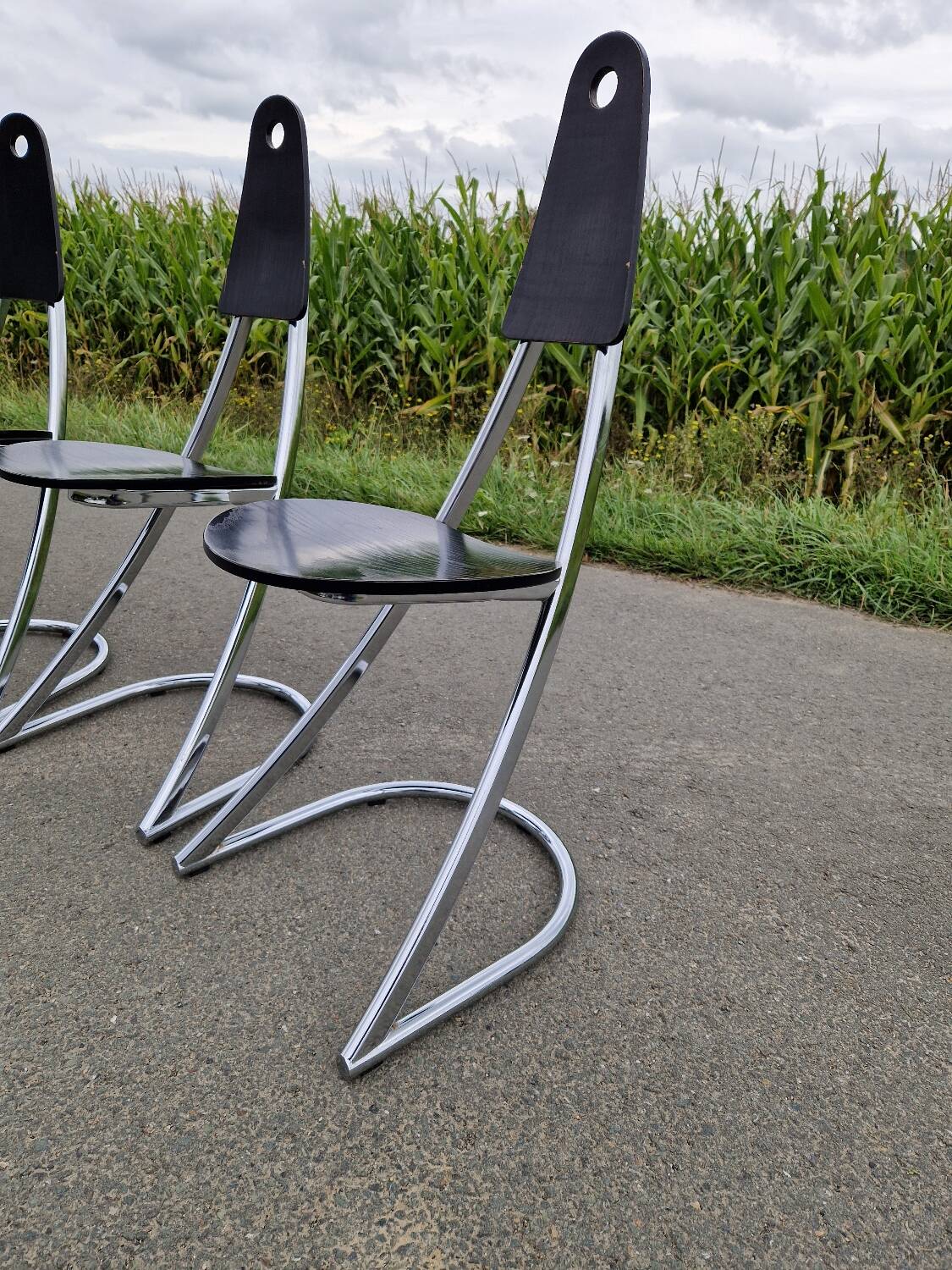 Set of 4 MIRIMA chairs from the Aria collection