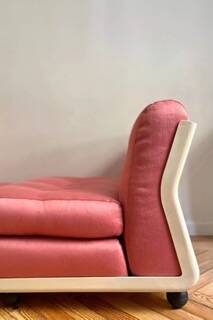 Amanta armchair by Mario Bellini