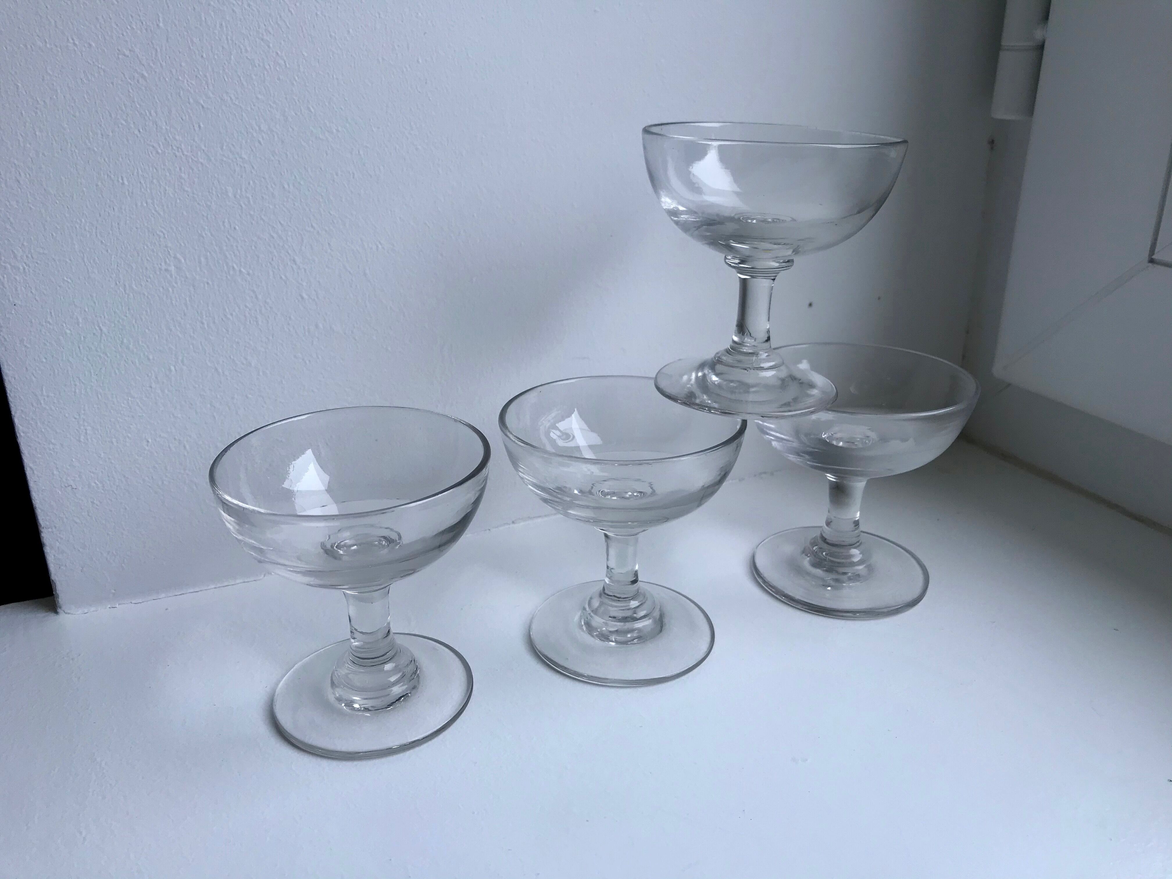 Set of 4 glasses / liquor cups in molded glass 20s