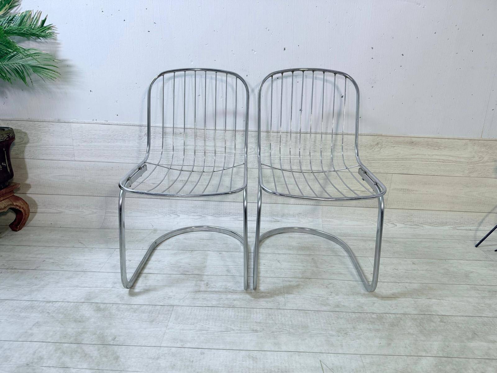 4 chrome chairs