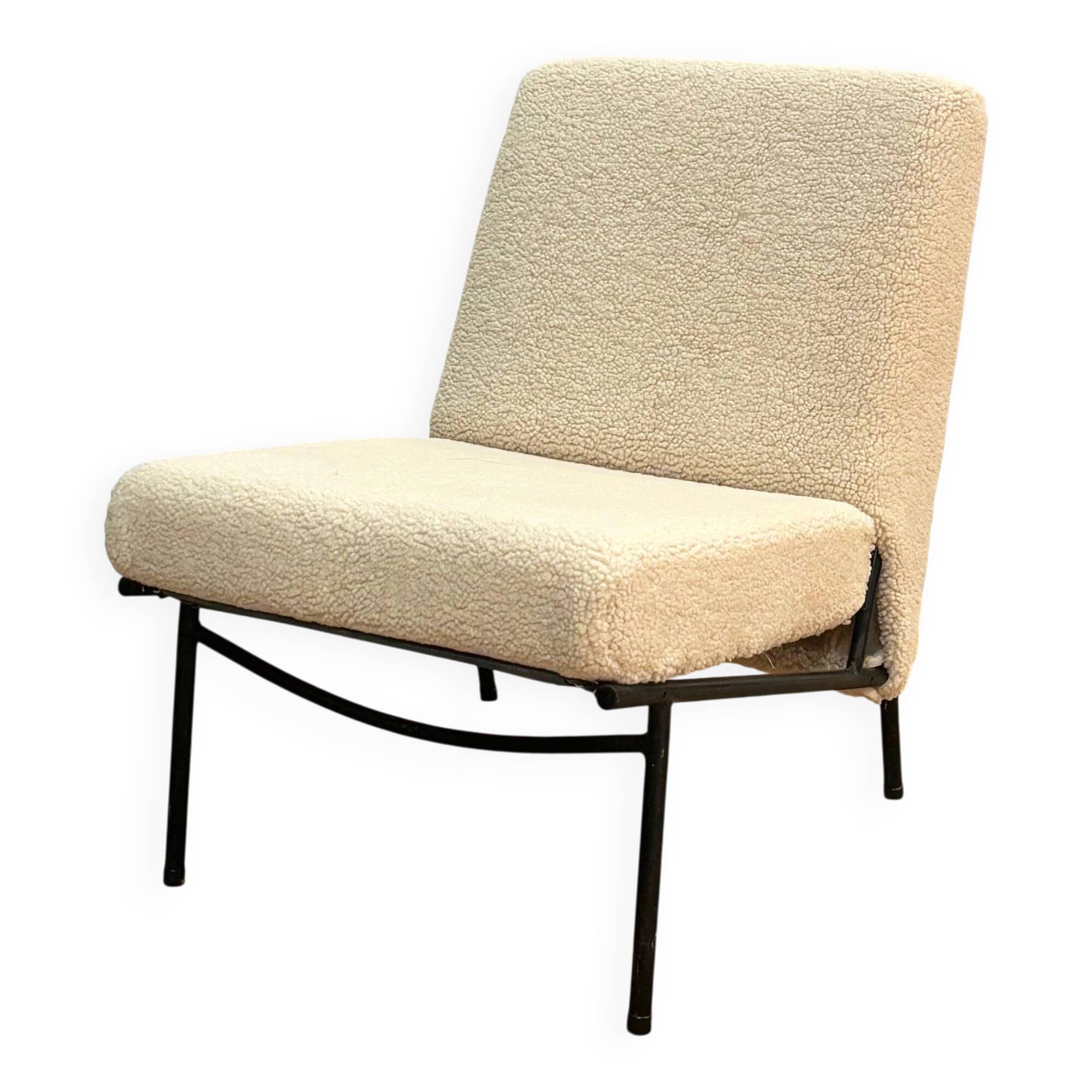 G10 armchair by Pierre Guariche
