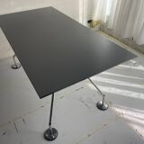 Nomos Tecno desk, design Richard Foster