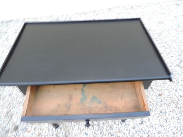 Table d'appoint ancienne relookée