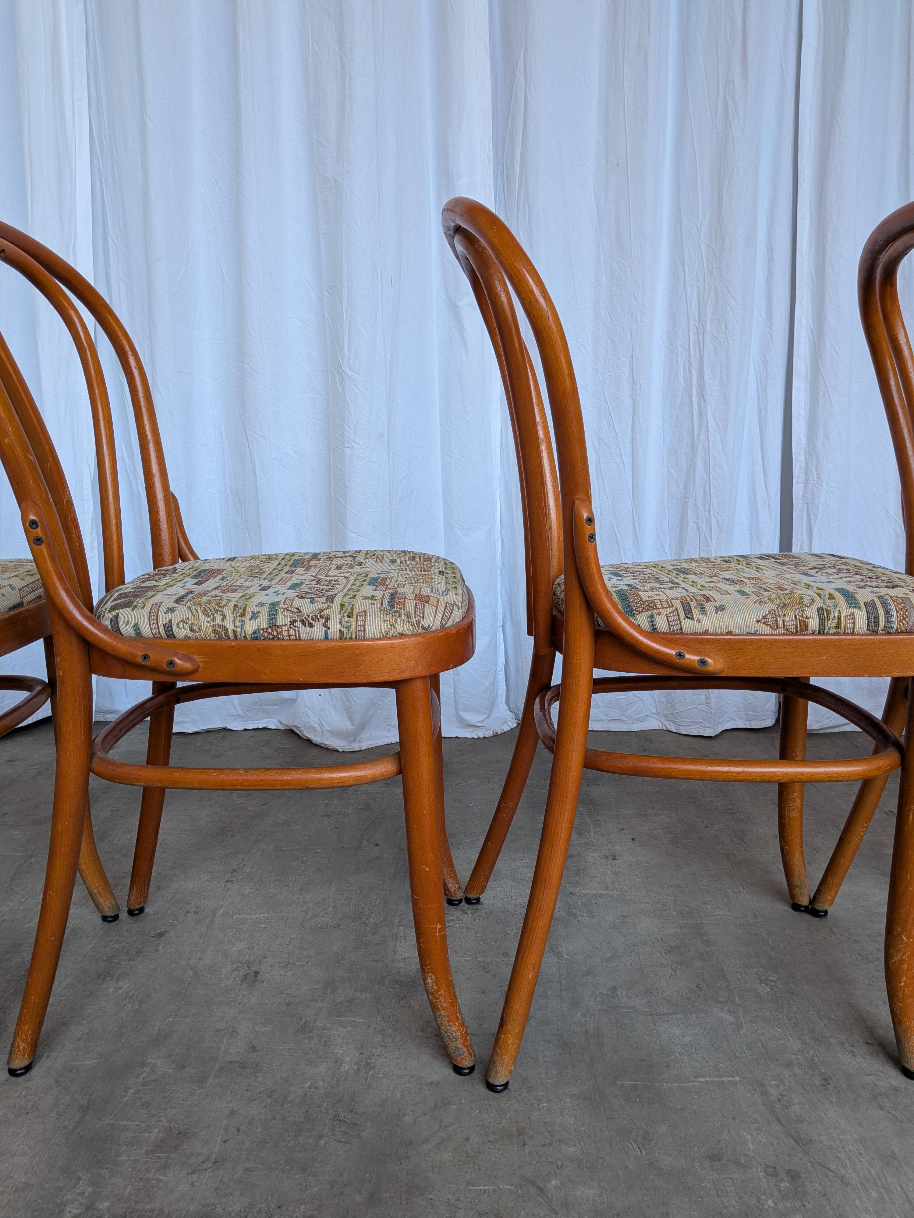 Ensemble de 6 chaises de salle à manger Thonet en bois courbé avec assise en tissu / Années 1970 Mid-Century Bistr
