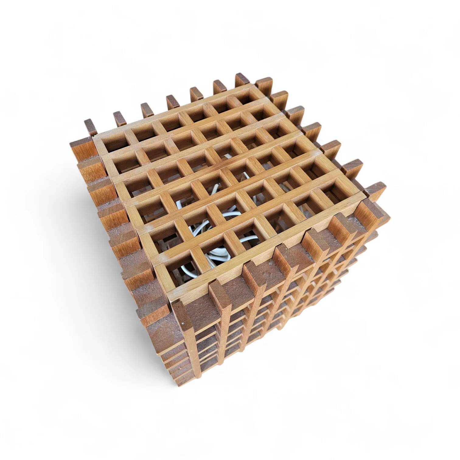 Lampe de table en bois cube moderne du milieu du siècle / Italie années 1960
