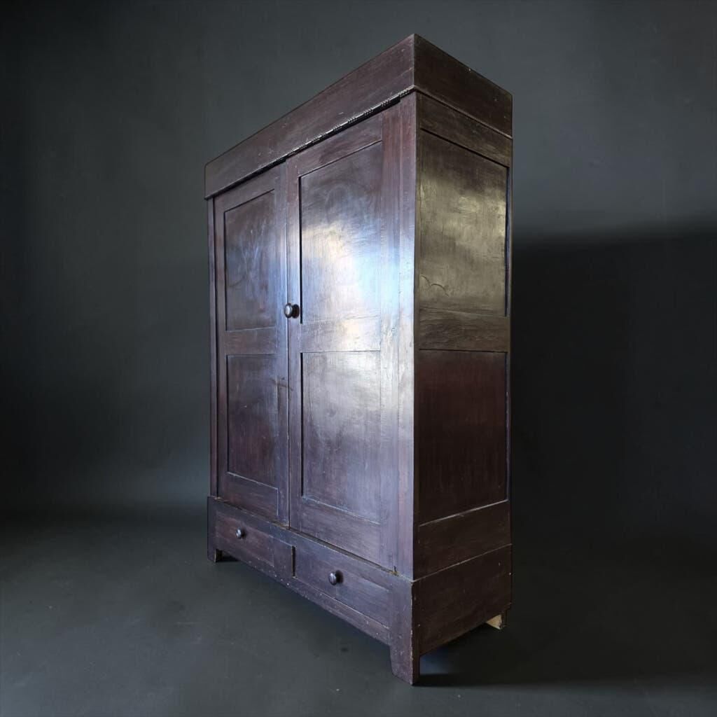 Vintage XL dark wood wardrobe/hallway furniture