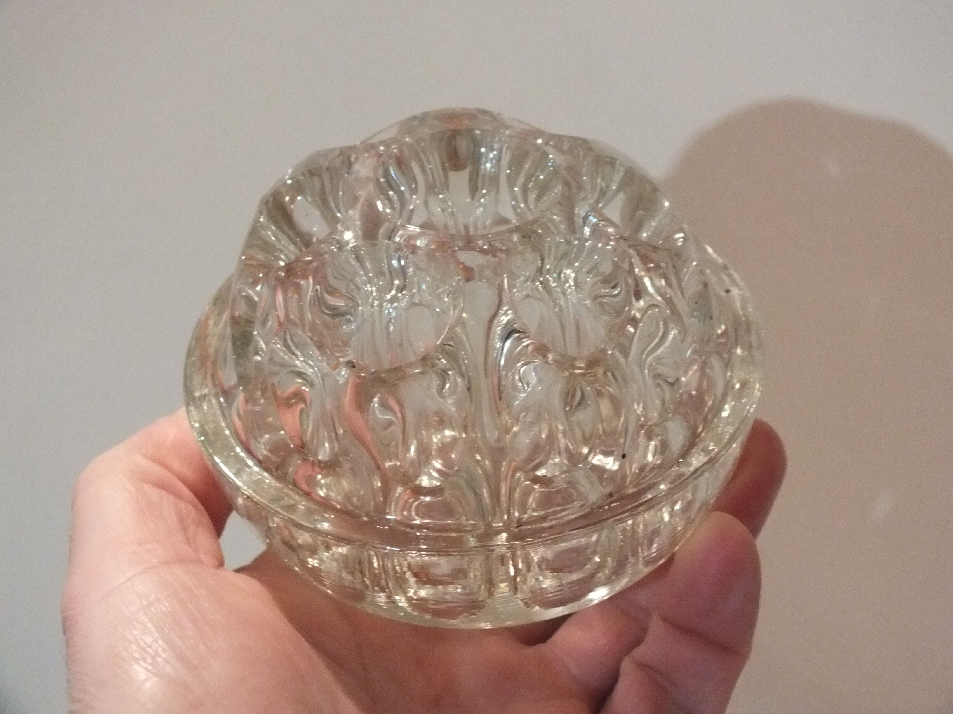 Old Pique Fleur Soliflore in molded crystal of Lorraine 19 holes