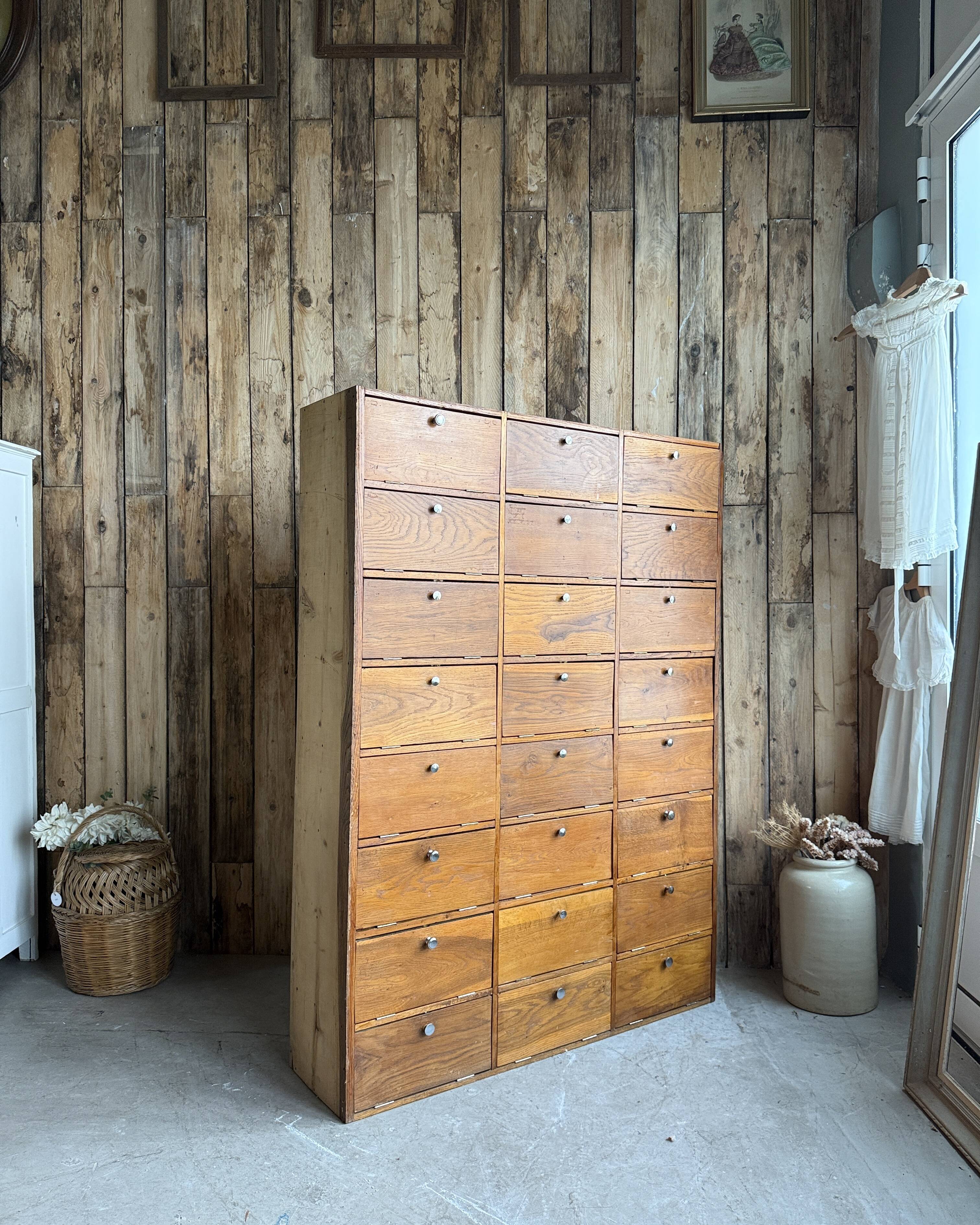 Renovated notary desk with flaps.
