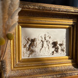 Marble bas-relief tableau of Putti