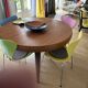 Butterfly table in teak with 2 extensions.