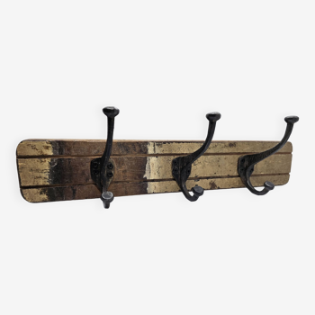 Solid teak coat hook with 3 double cast iron hooks