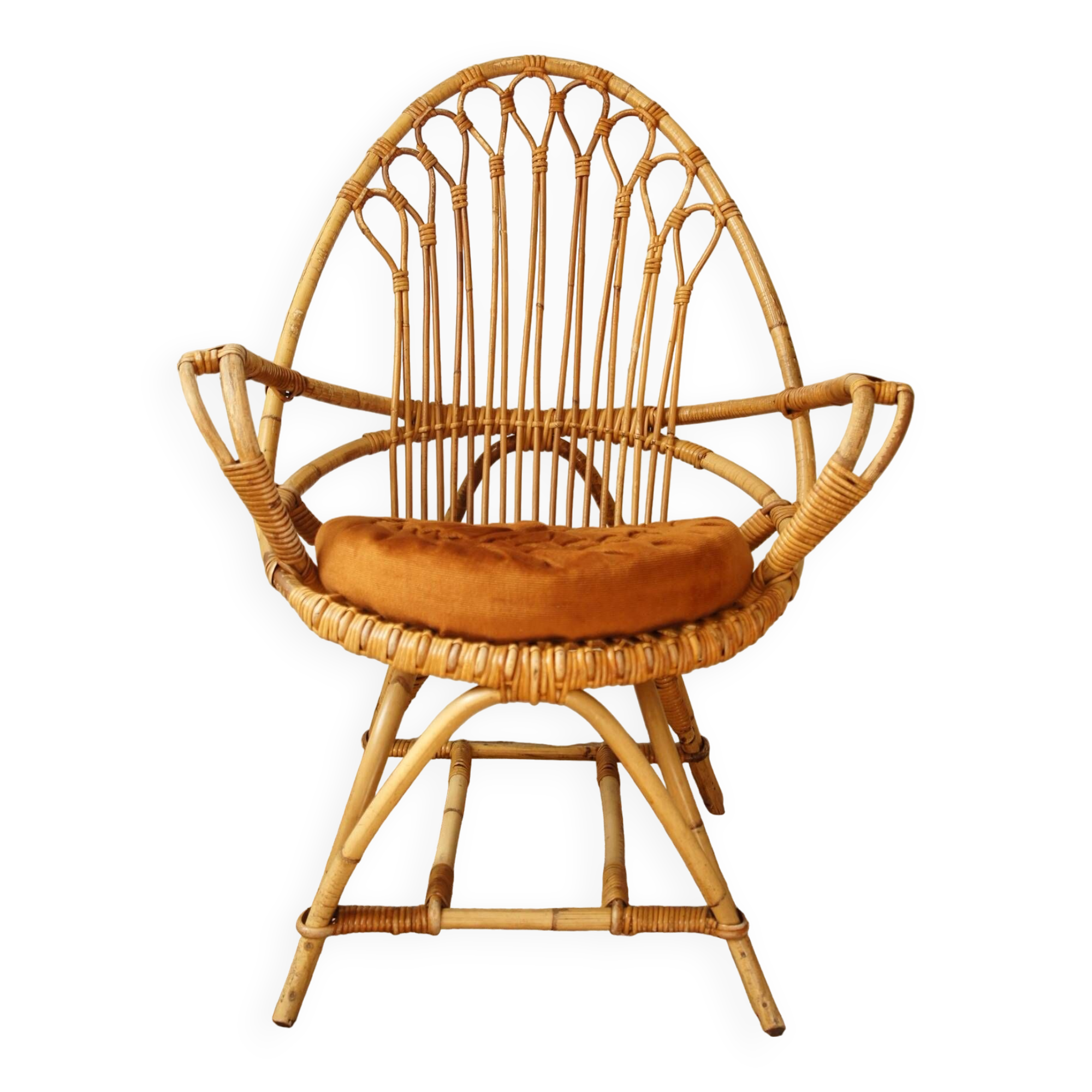 Rattan “egg” armchairs 1960 & its cushion