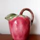 Pichet en barbotine fraise vintage