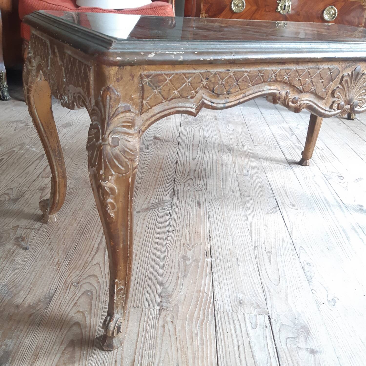 Églomisé glass coffee table