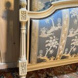 Lit capitonné de style Louis XVI en bois beige