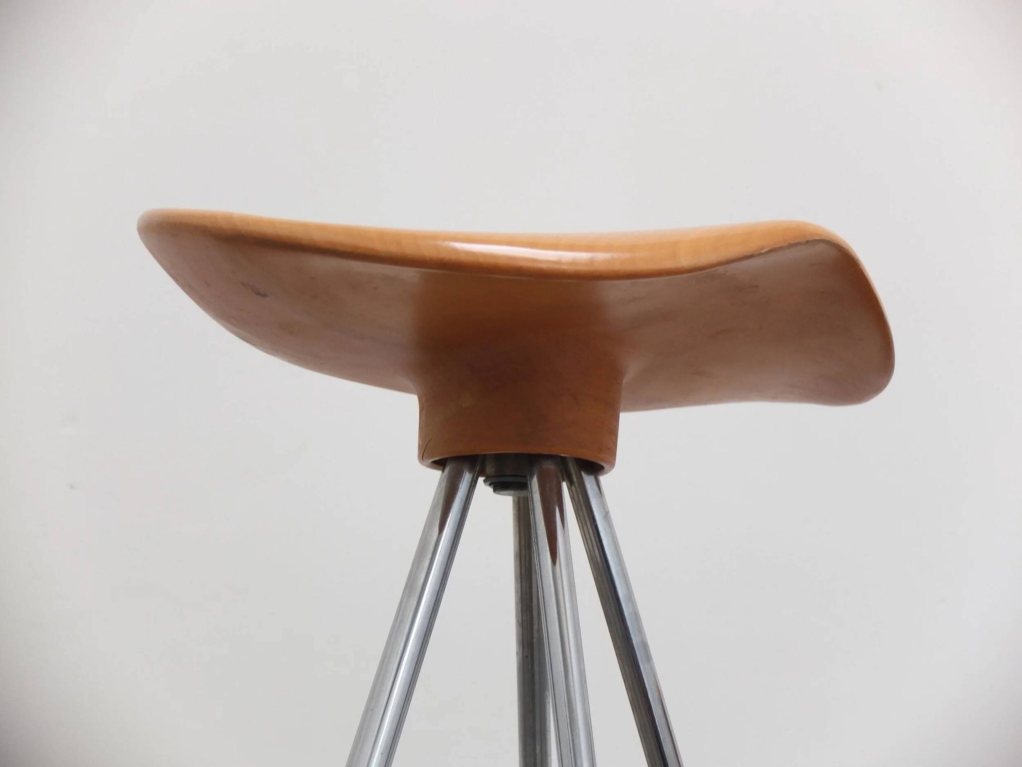 Pair of 'Jamaica' swivel bar stools by Pepe Cortès for BD Barcelona, 1990s