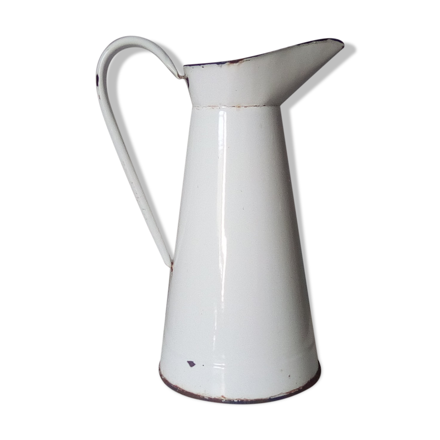 Enamelled water broc 40s