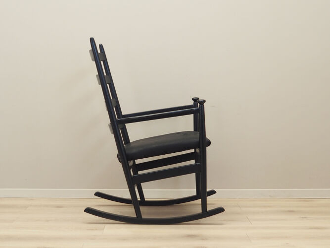 Rocking chair en hêtre, design danois, années 1970, production Danemark