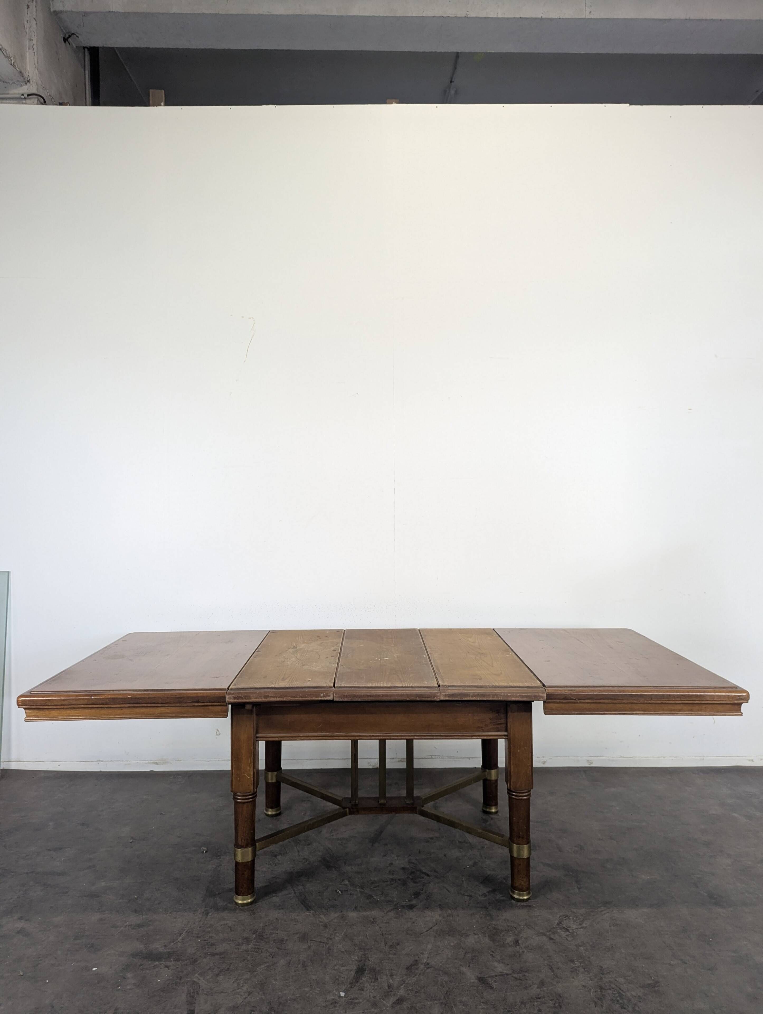 Table de salle à manger en acajou de style Art & Craft