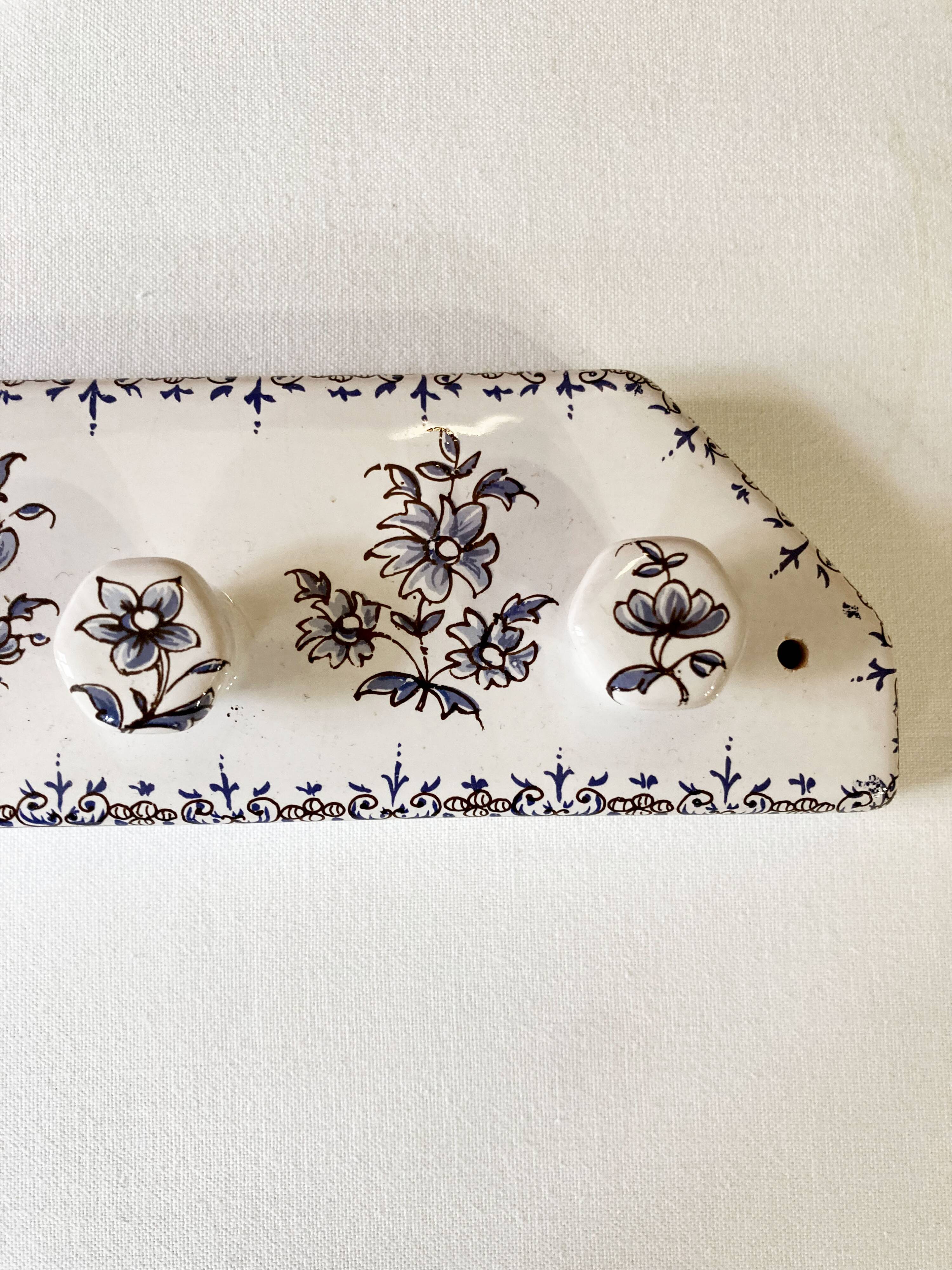 Moustiers earthenware hook / tea towel holder