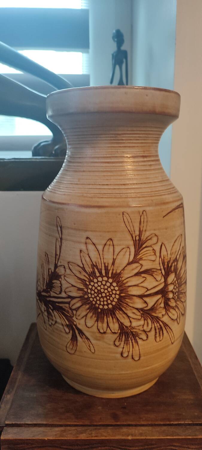 Large Vallauris vase signed by Jacques Fonck and Jean Matéo, 1950s.