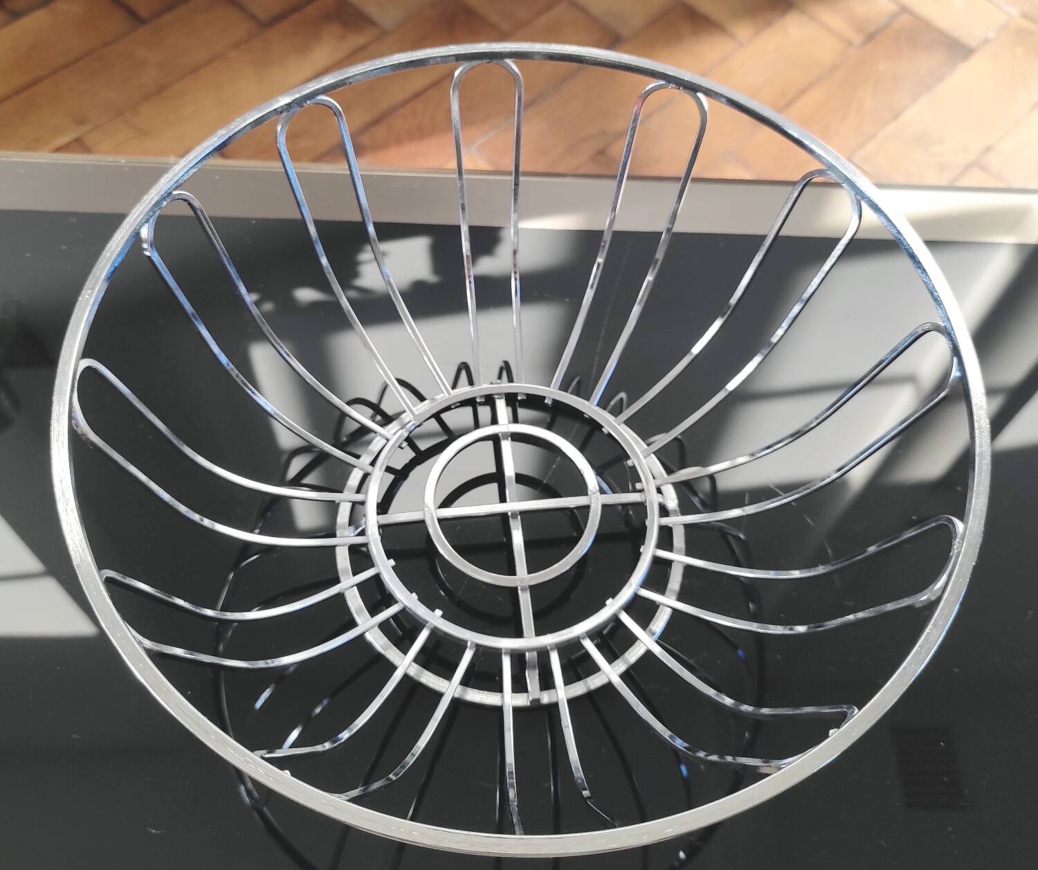 Modernist chrome metal fruit bowl – 1970s/80s
