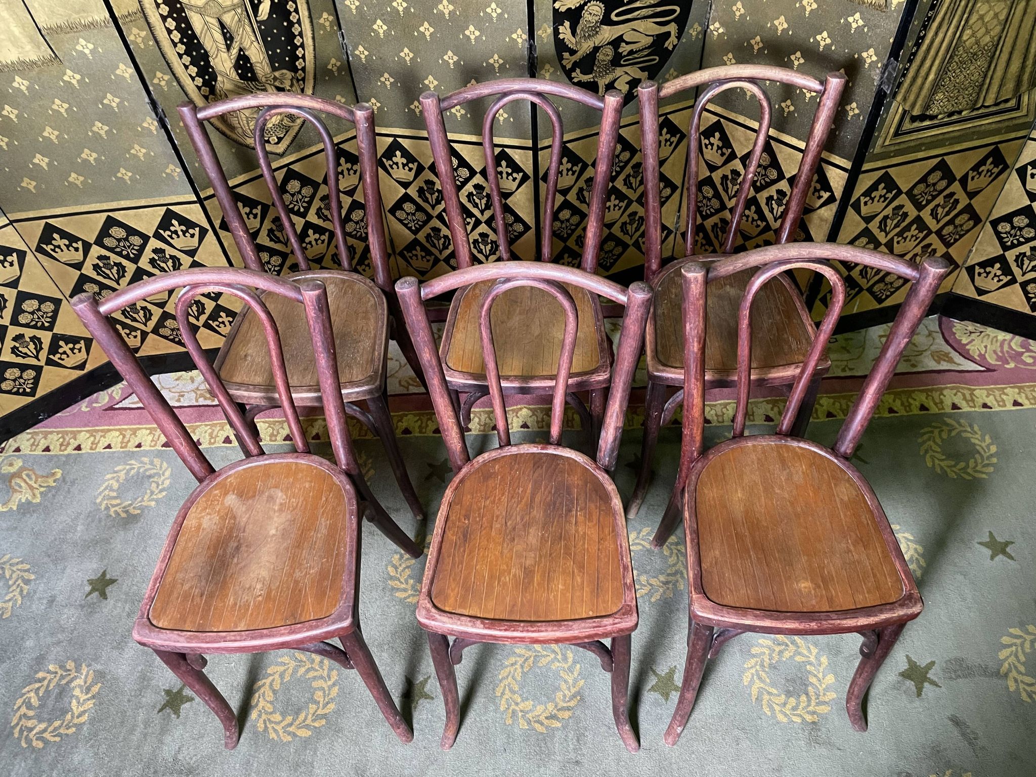 Suite de 6 chaises bistrot baumann