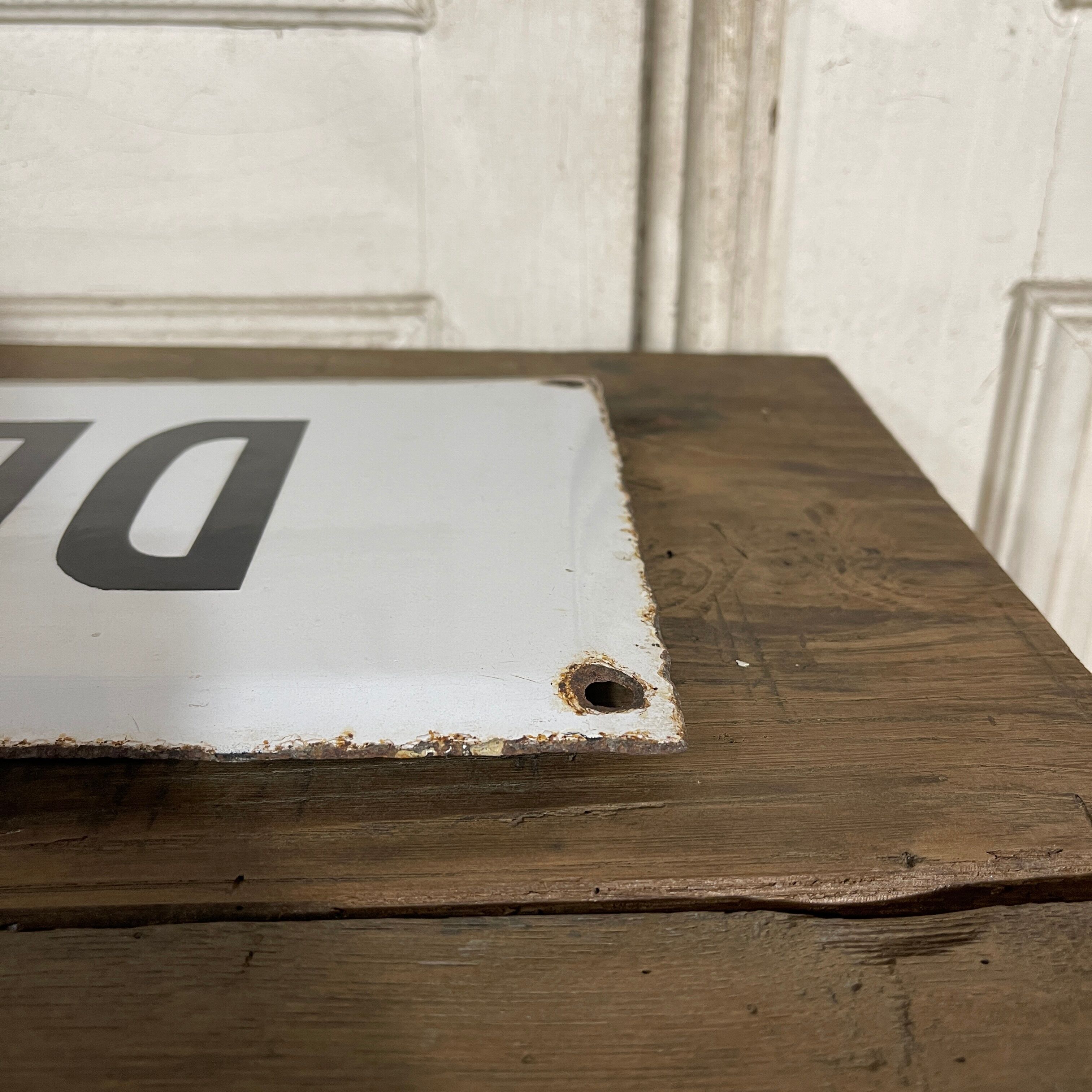 Old enamelled plaque "no smoking"