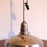 Lampe Bauhaus en verre mercurisé suspension industrielle chromée.