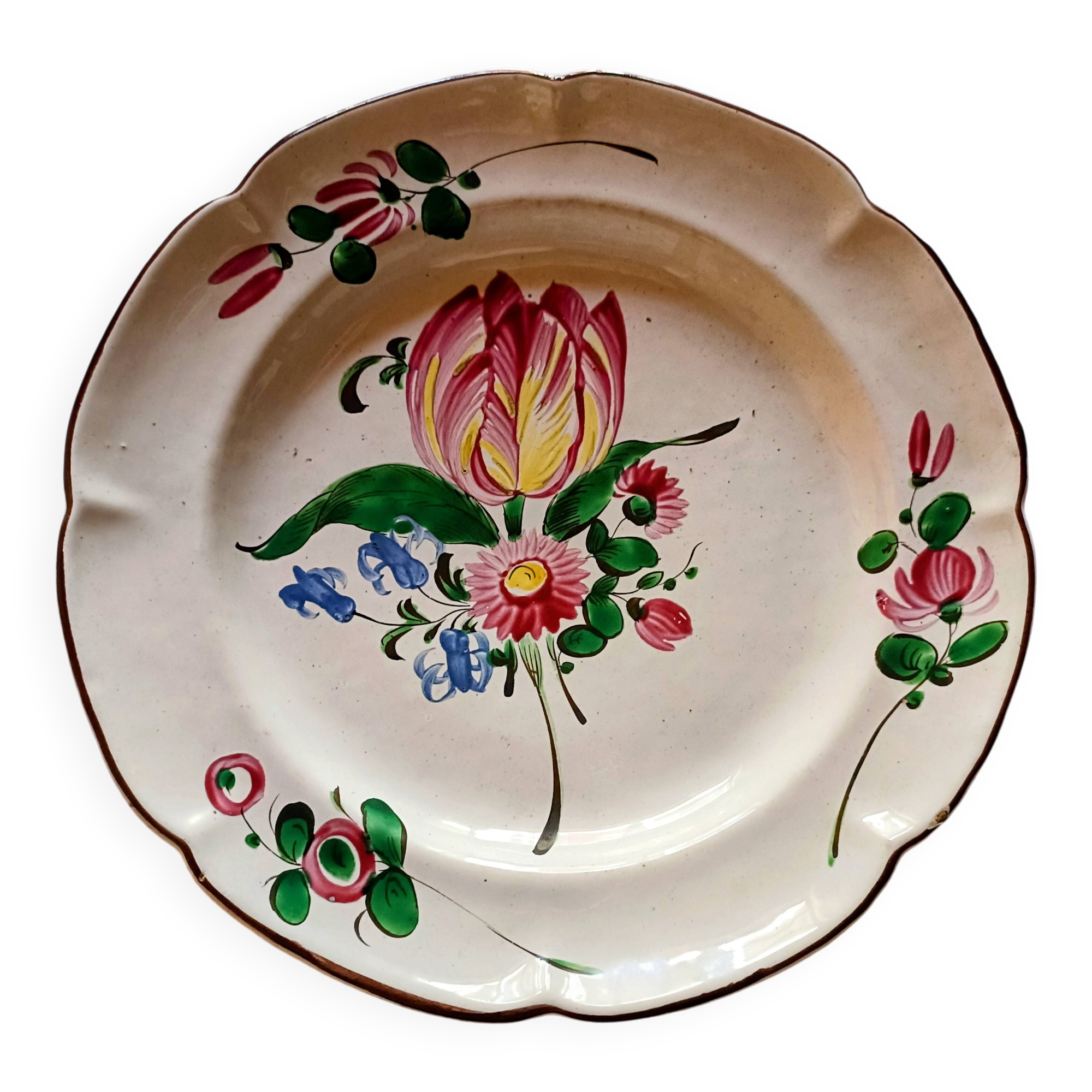 Assiette faïence de l'est St Clément décor tulipe
