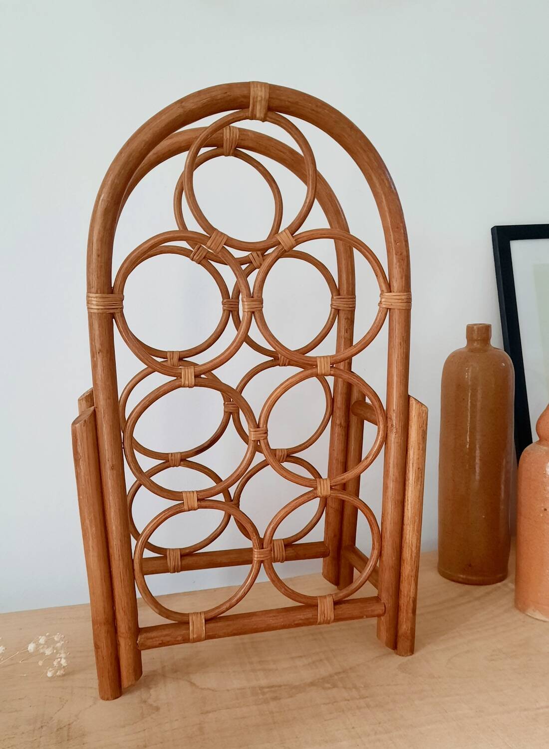 Rattan bottle holder