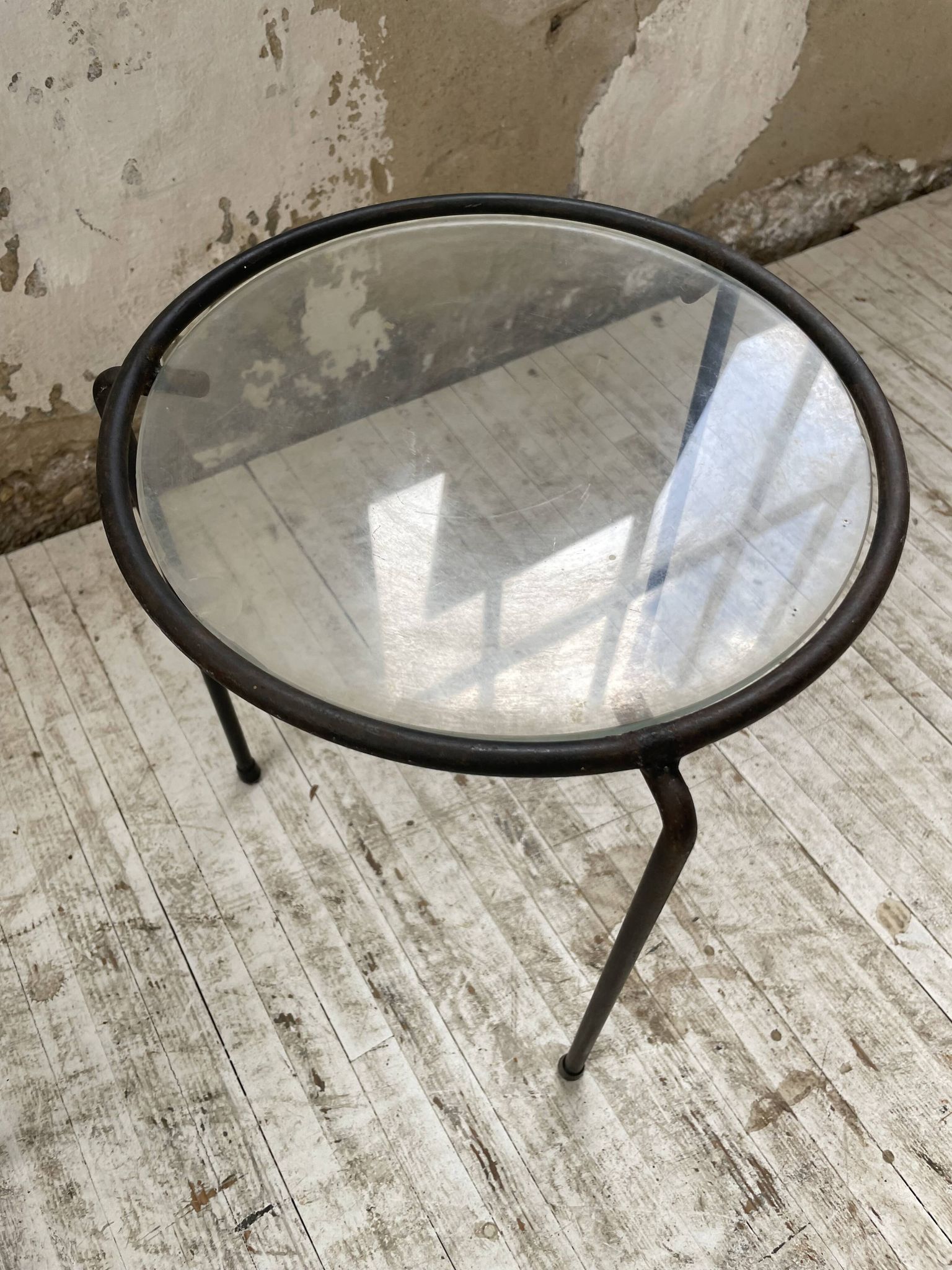 Tables basses gigogne métal et verre années 50