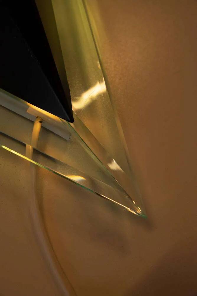 Minimalist 80s wall lamp, postmodern light fixture.