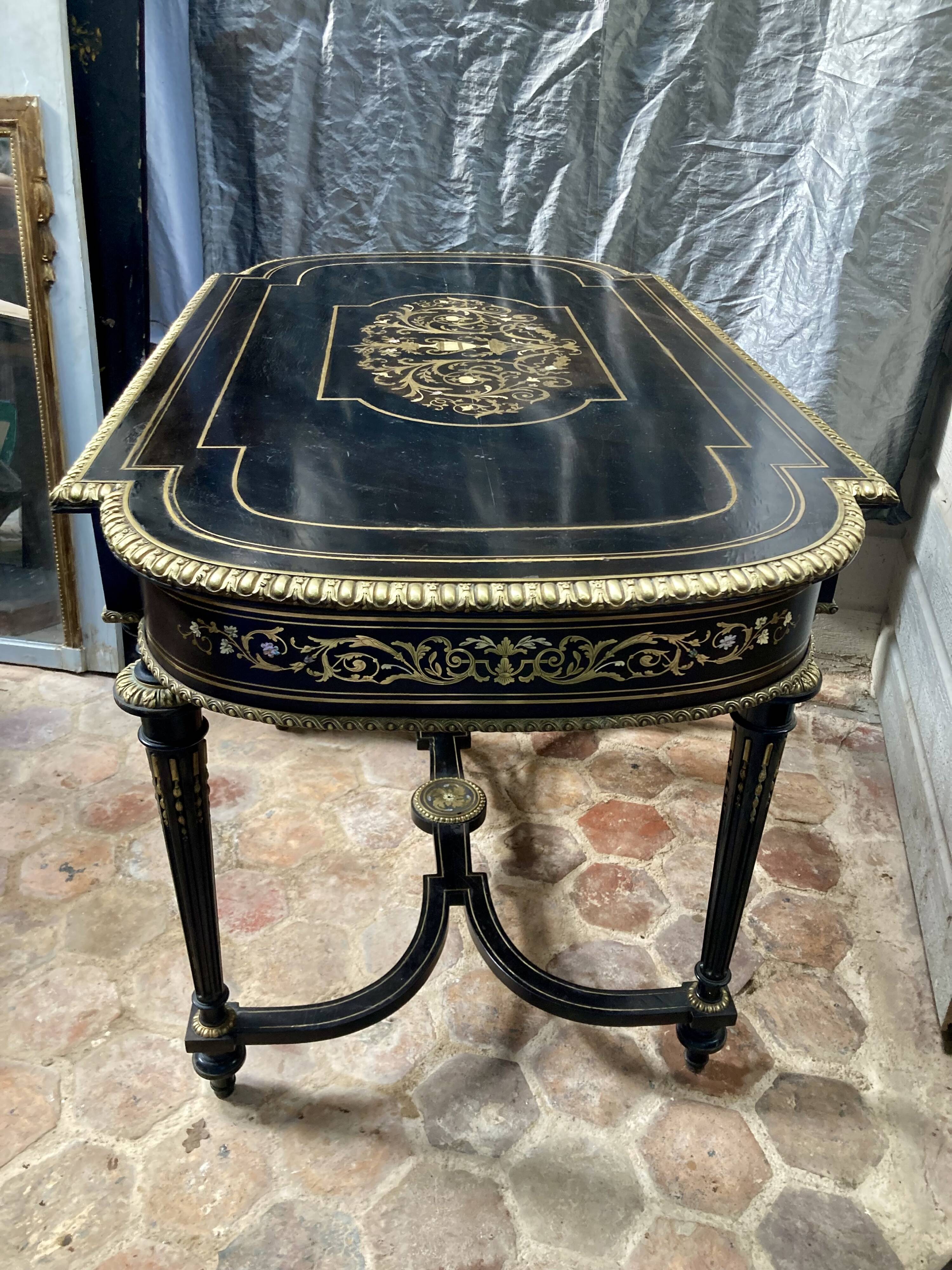 Napoleon III ceremonial table