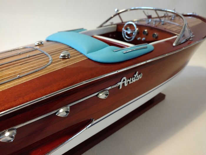 Riva Ariston model ship wood 67cm