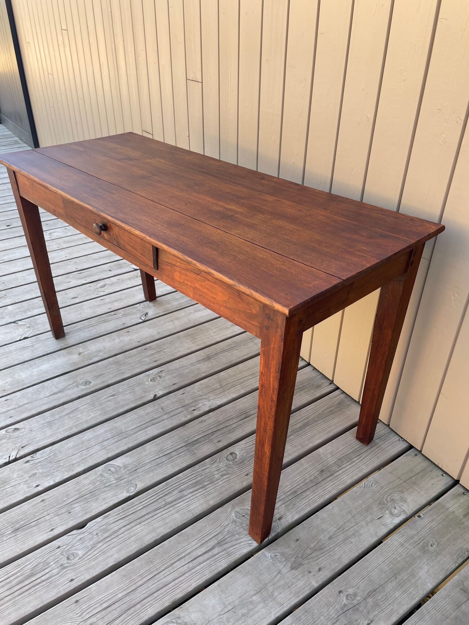 Bistro table