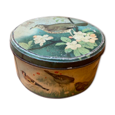 Metal biscuit tin
