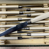 Douroux knife box
