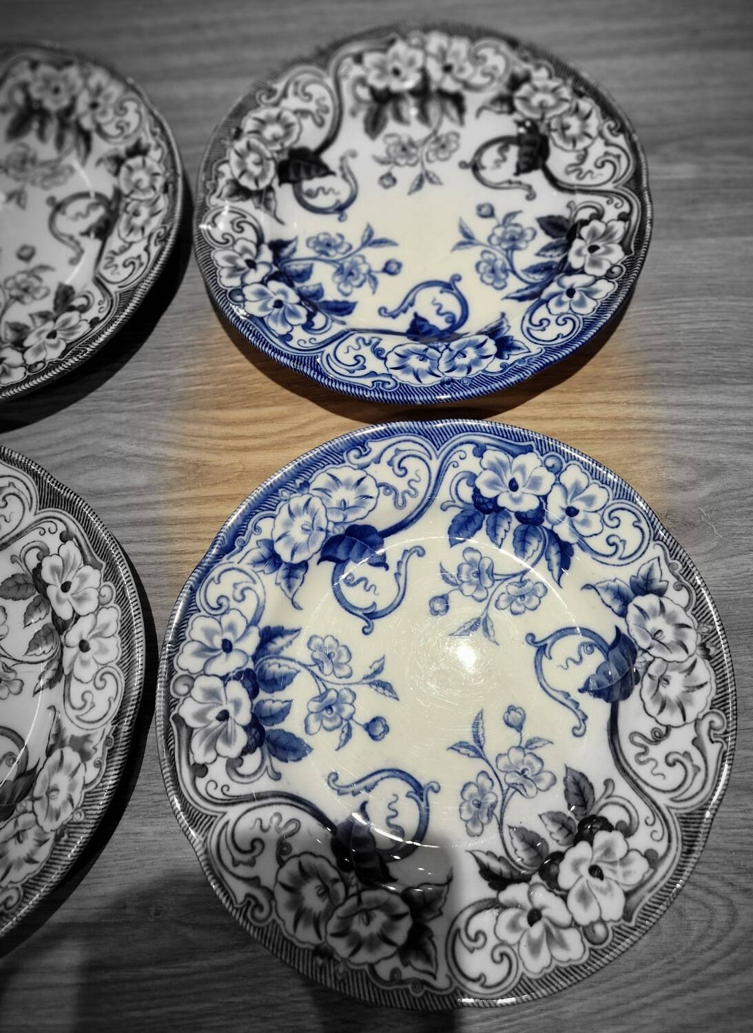 Lot of 6 flat plates Creil Montereau model Flora