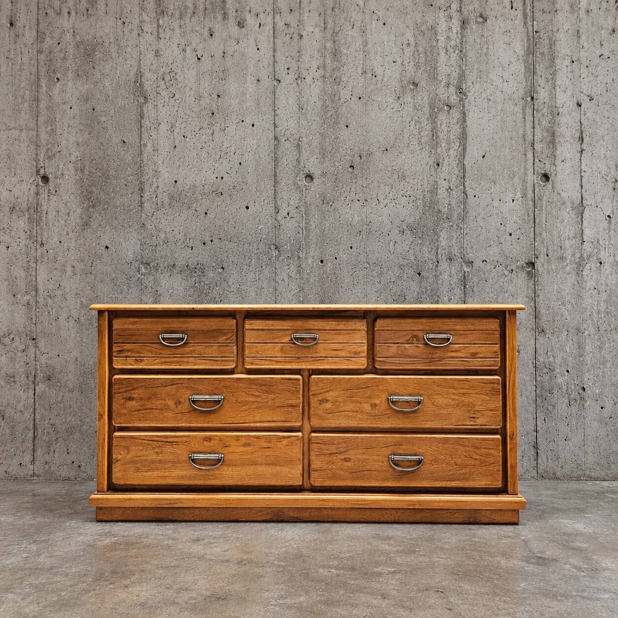 Oak wood dresser with 7 drawers by Florida Furniture Industries / 1980s /