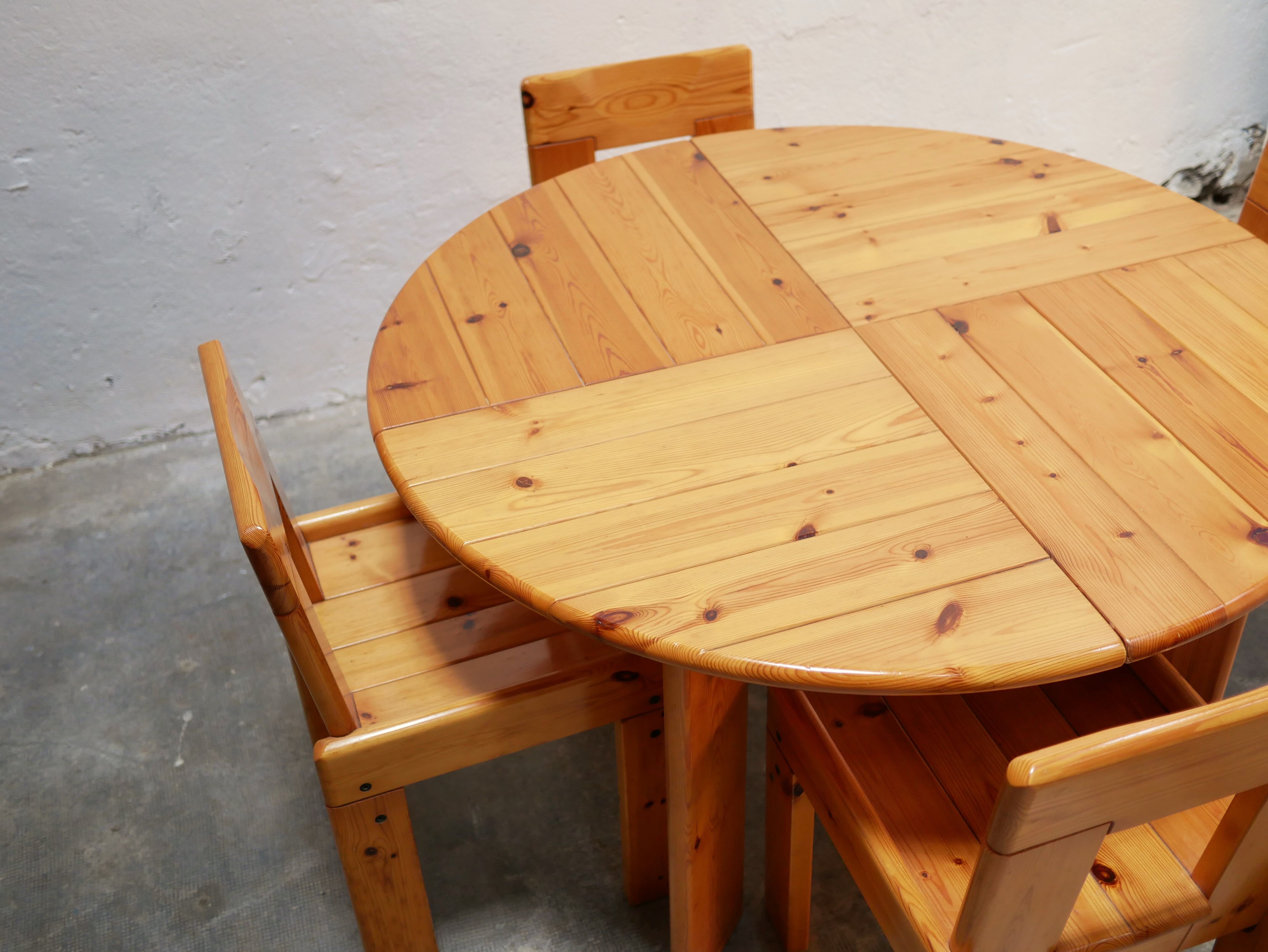 Vintage stretch dining table and 4 chairs by S. Coppola for Roche Bobois