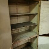 Cabinet with beveled mirrors and aero gummed