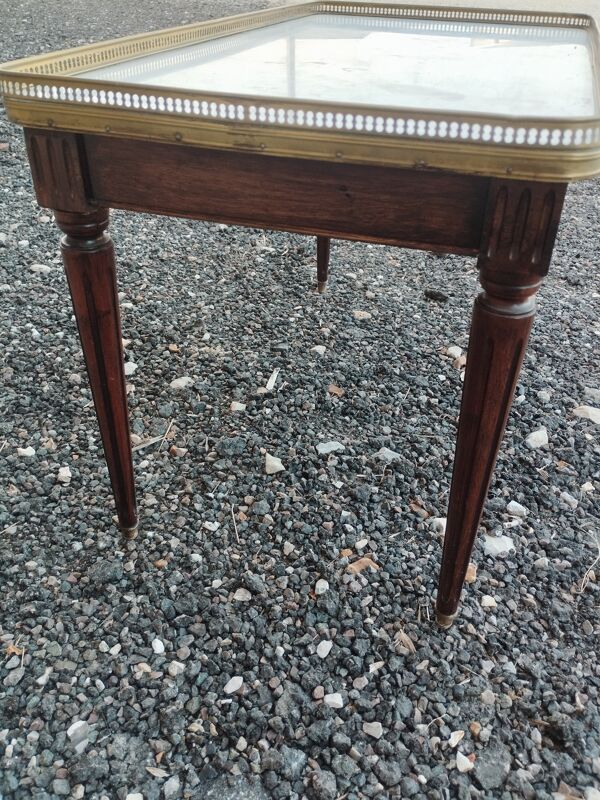 Table basse ancienne style louis xvi avec plateau marbre