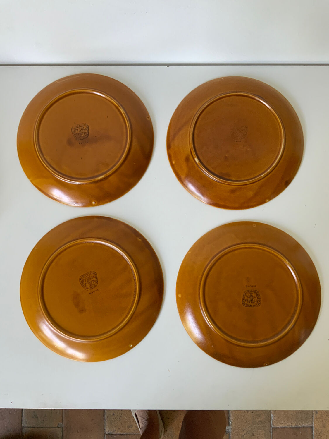 Vintage fawn plates