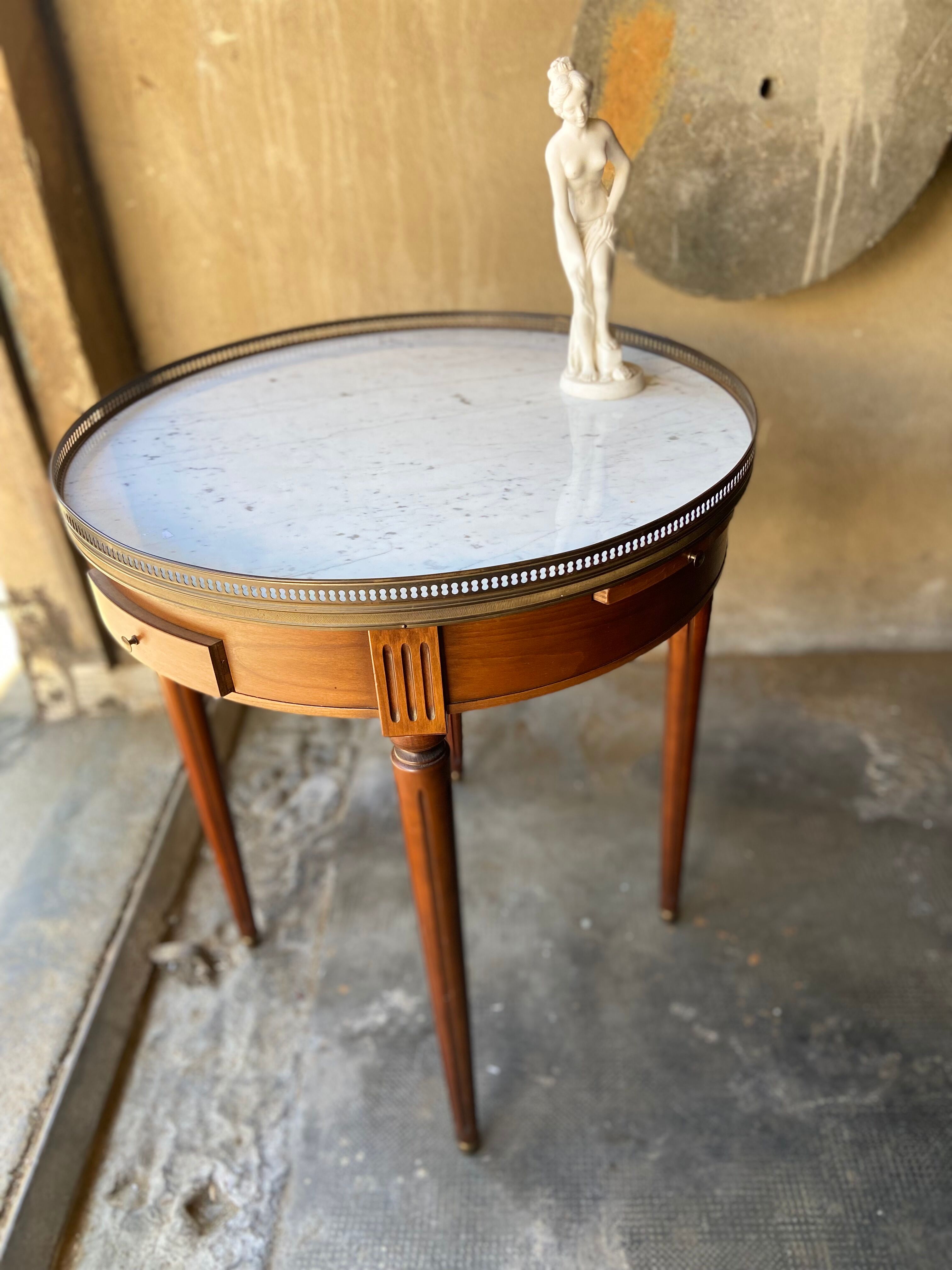 White marble hot water bottle table